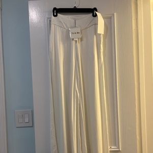 White wide leg pants